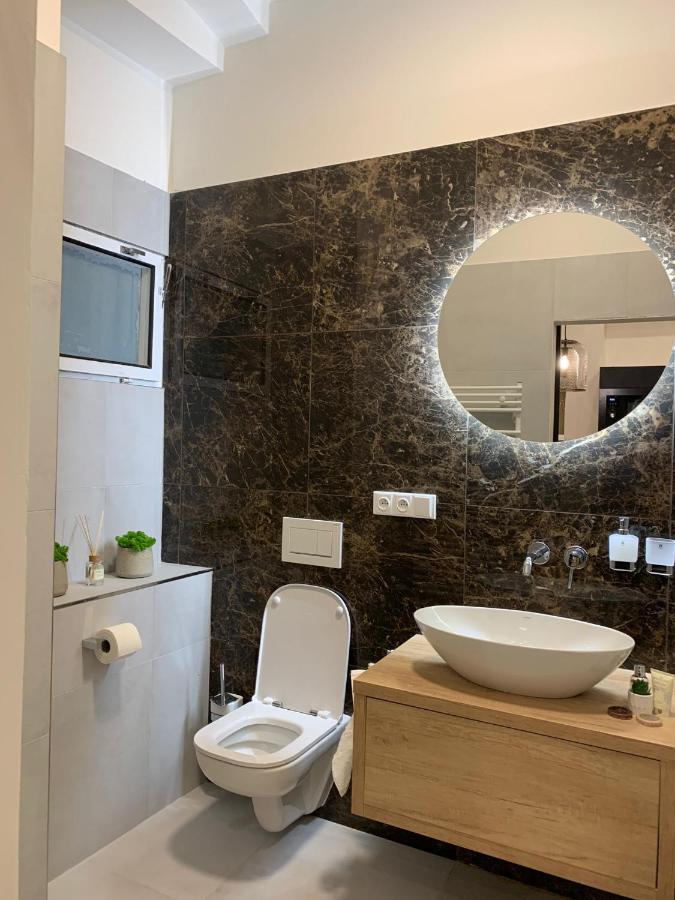 Bella Vista Collonade Apartment การ์โลวีวารี ภายนอก รูปภาพ
